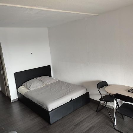 Studio 4 Personnes Avec Vue Sur Le Port Hyeres Exterior photo