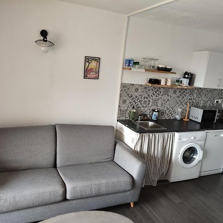Studio 4 Personnes Avec Vue Sur Le Port Hyeres Exterior photo